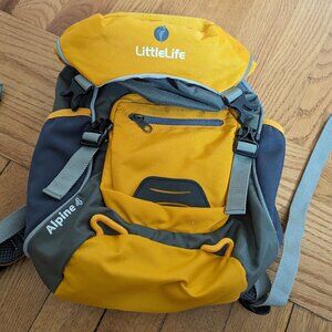 Little Life Yellow Toddler Backpack (with Safety Rein, if necessary), 3-5 yrs